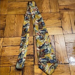 Tyrone mustard tie